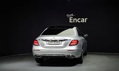 Mercedes-Benz E-Class 2017, 42656 км, за 15732.43 USD
