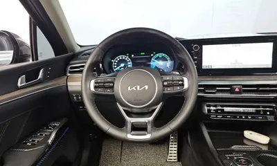 Kia K5 2023, 39041 км, за 16056.68 USD - фото 12