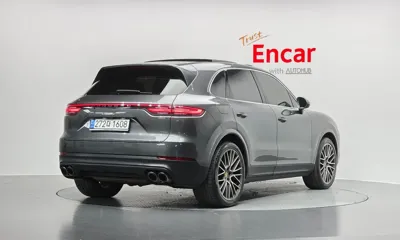 Porsche Cayenne 2021, 179098 км, за 33907.26 USD
