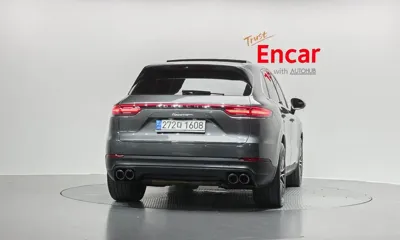 Porsche Cayenne 2021, 179098 км, за 33907.26 USD