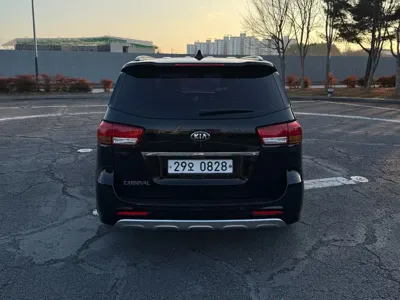 Kia Canival 2016, 244579 км, за 5070.53 USD