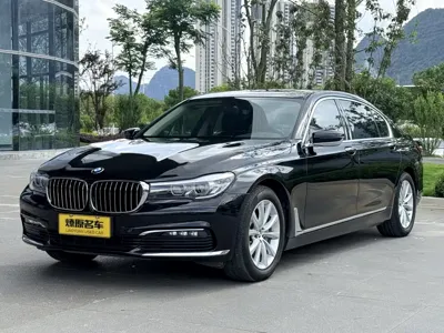 BMW 7 Series · 2017 год