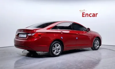 Hyundai Sonata 2013, 131664 км, за 2980.13 USD
