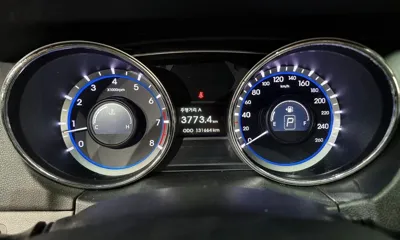 Hyundai Sonata 2013, 131664 км, за 2980.13 USD - фото 8
