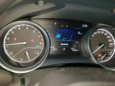 Toyota Camry 2022, 23600 км, за 16009.11 USD - фото 14