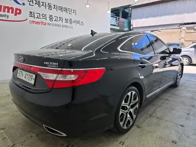 Hyundai Grandeur 2014, 222198 км, за 3127.04 USD