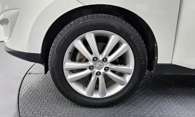 Hyundai Tucson 2012, 117624 км, за 3708.61 USD