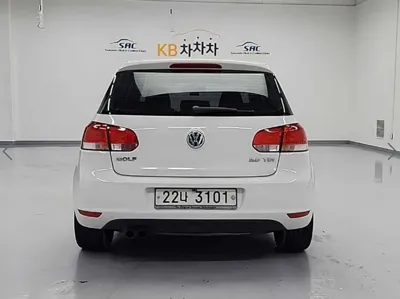 Volkswagen Golf 2011, 71082 км, за 3317.72 USD