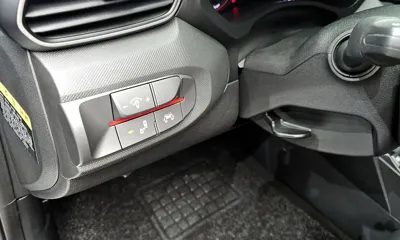 Hyundai Veloster 2018, 116256 км, за 7595.19 USD - фото 15