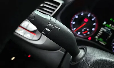 Hyundai Veloster 2018, 116256 км, за 7595.19 USD - фото 16