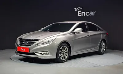 Hyundai Sonata · 2013 год