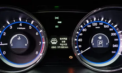 Hyundai Sonata 2013, 191085 км, за 2275.24 USD - фото 8