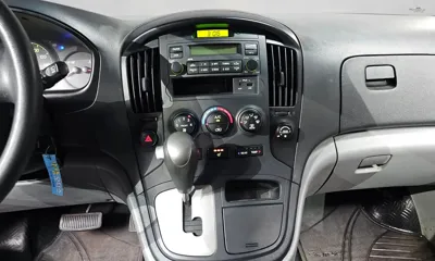 Hyundai Starex 2015, 171366 км, за 5185.77 USD - фото 13
