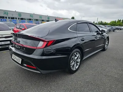 Hyundai Sonata 2020, 133452 км, за 8143.33 USD