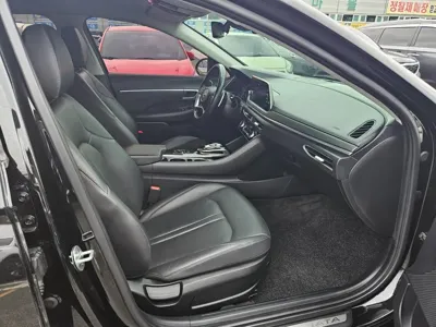 Hyundai Sonata 2020, 133452 км, за 8139.61 USD - фото 12