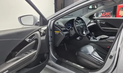 Hyundai Grandeur 2015, 100032 км, за 5724.7 USD - фото 10
