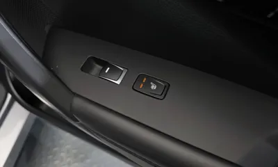 Hyundai Grandeur 2015, 100032 км, за 5724.7 USD - фото 19