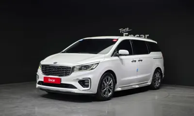 Kia Canival · 2019 год
