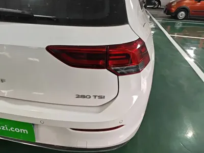 Volkswagen Golf 2022, 54200 км, за 12109.83 USD - фото 8