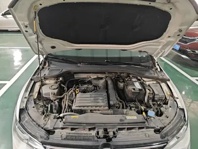Volkswagen Golf 2022, 54200 км, за 12109.83 USD - фото 20