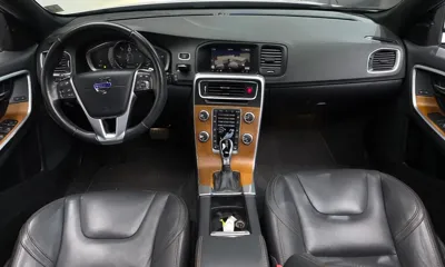 Volvo V60 2018, 74900 км, за 7598.28 USD - фото 7