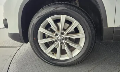 Volkswagen Tiguan 2015, 194879 км, за 3576.55 USD