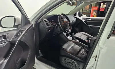 Volkswagen Tiguan 2015, 194879 км, за 3574.92 USD - фото 10