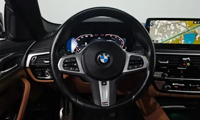 BMW 5-Series 2023, 61901 км, за 66096.03 USD - фото 13