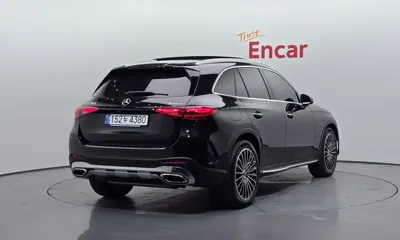 Mercedes-Benz GLC-Class 2025, 11880 км, за 47853.49 USD
