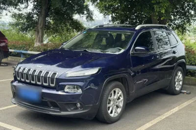 Jeep Cherokee · 2016 год