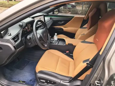 Lexus ES 2023, 40000 км, за 38805.71 USD - фото 7