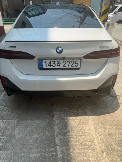 BMW 5-Series 2026, 5500 км, за 74635.68 USD