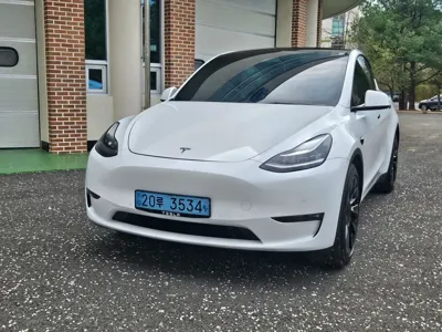 Tesla Model Y 2022, 71491 км, за 19537.47 USD