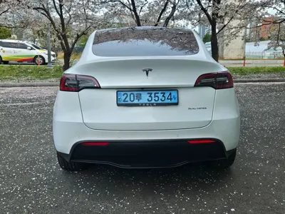 Tesla Model Y 2022, 71491 км, за 19537.47 USD