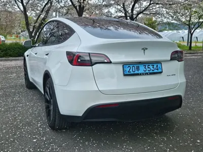 Tesla Model Y 2022, 71491 км, за 19509.51 USD - фото 6