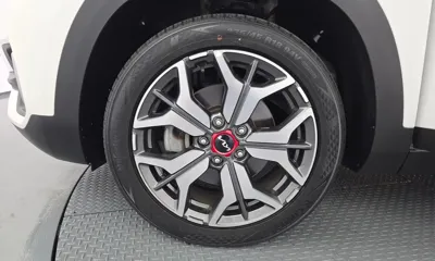 Kia Seltos 2023, 24289 км, за 14106.48 USD