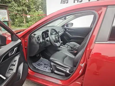 Mazda 3 Axela 2015, 100000 км, за 4504.5 USD - фото 7