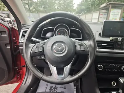 Mazda 3 Axela 2015, 100000 км, за 4504.5 USD - фото 11