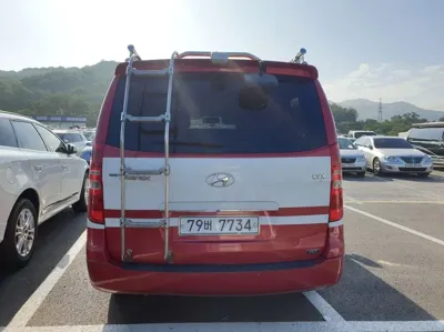 Hyundai Starex 2010, 160977 км, за 5081.44 USD