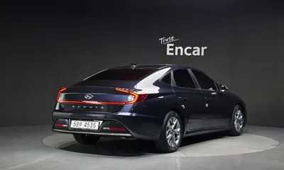 Hyundai Sonata 2020, 69719 км, за 9787.17 USD