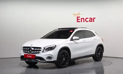 Mercedes-Benz GLA-Class · 2018 год