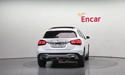 Mercedes-Benz GLA-Class 2018, 70028 км, за 13071.46 USD