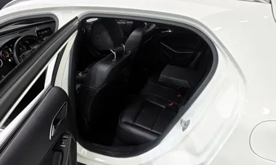 Mercedes-Benz GLA-Class 2018, 70028 км, за 13071.46 USD - фото 11