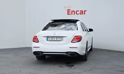 Mercedes-Benz E-Class 2019, 115610 км, за 17773.37 USD