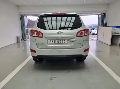 Hyundai Santafe 2010, 132600 км, за 2510.74 USD