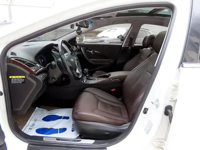Hyundai Grandeur 2015, 136577 км, за 4427.95 USD