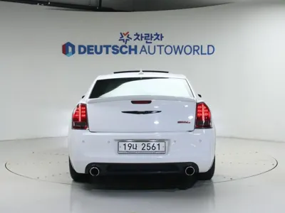 Chrysler 300C 2013, 110490 км, за 12143.89 USD