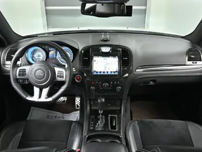 Chrysler 300C 2013, 110490 км, за 12143.89 USD - фото 7