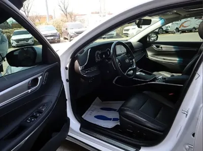 Hyundai Grandeur 2020, 154194 км, за 11759.66 USD - фото 6