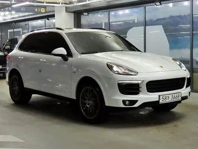 Porsche Cayenne · 2017 год